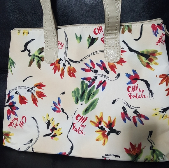 Chi. Simple flowered bag. - Picture 6 of 9